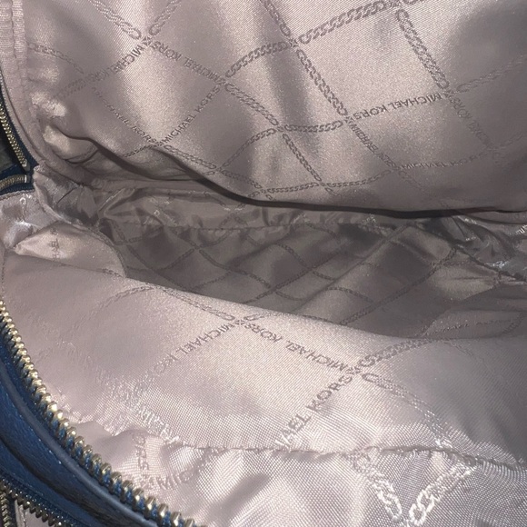 Micheal Kors Brooklyn large pebbled back pack (blue) - Picture 3 of 4